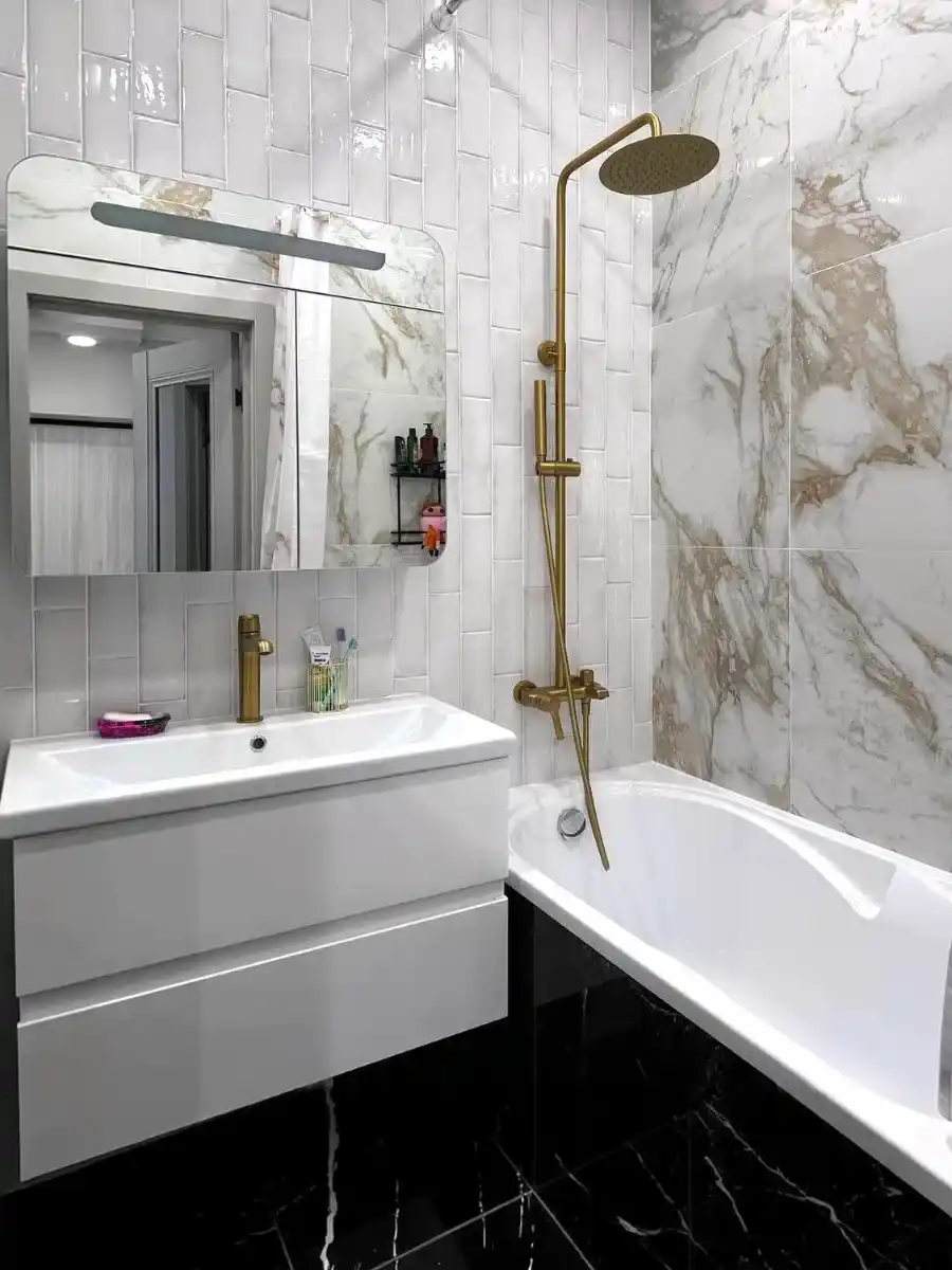 Ванная комната в светлых тонах